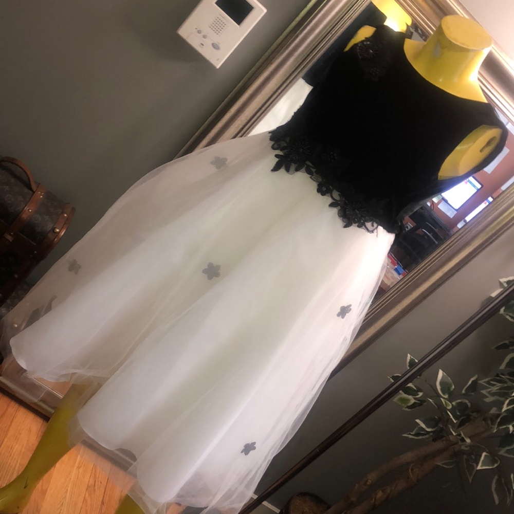 PINK BUTTERFLY Black & White Sequin Tulle Flower Girl Dress - Size 12